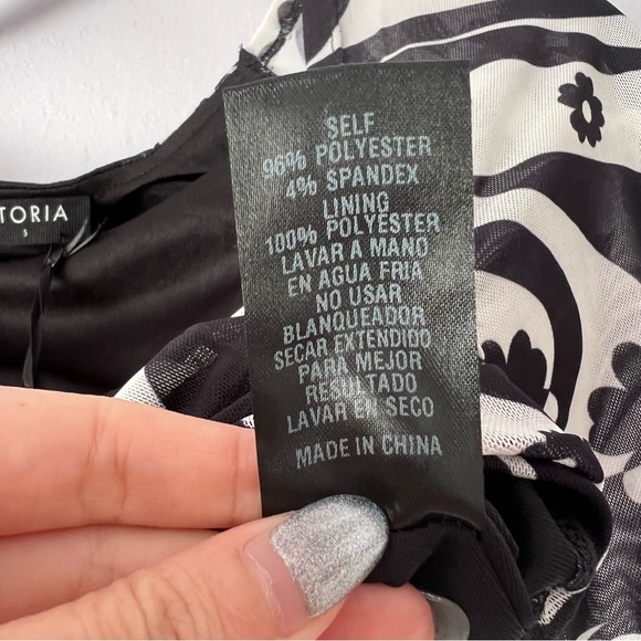 🍉 NWT Storia Ditsy Floral Crop Top Small - Picture 3 of 6